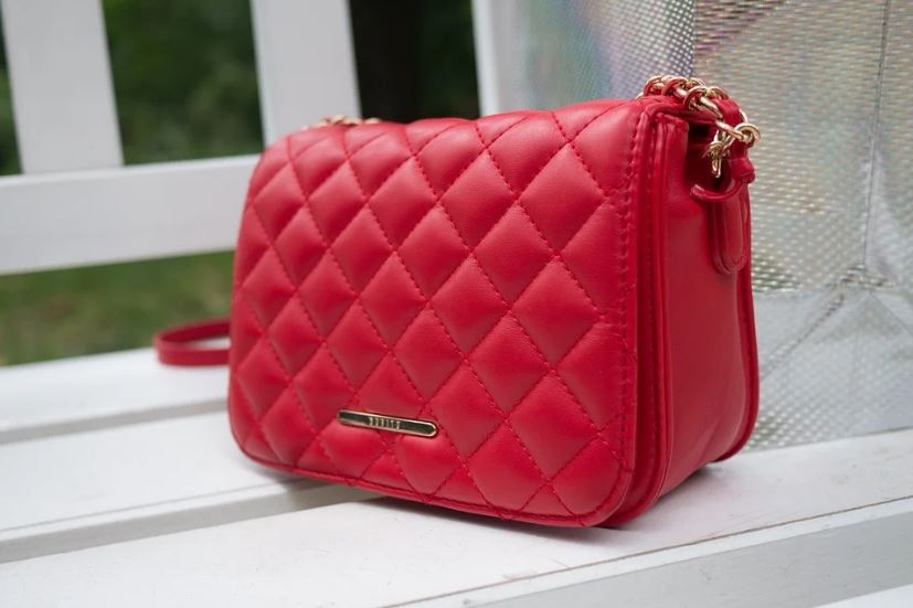 A pink handbag. 