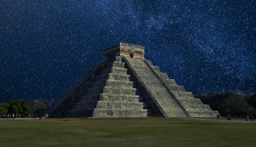 Itza pyramid in Mexico