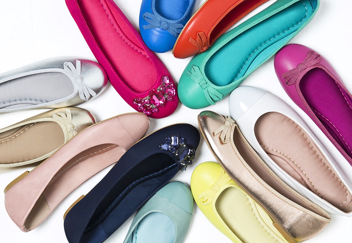 Flat shoes, different designs of flat shoes