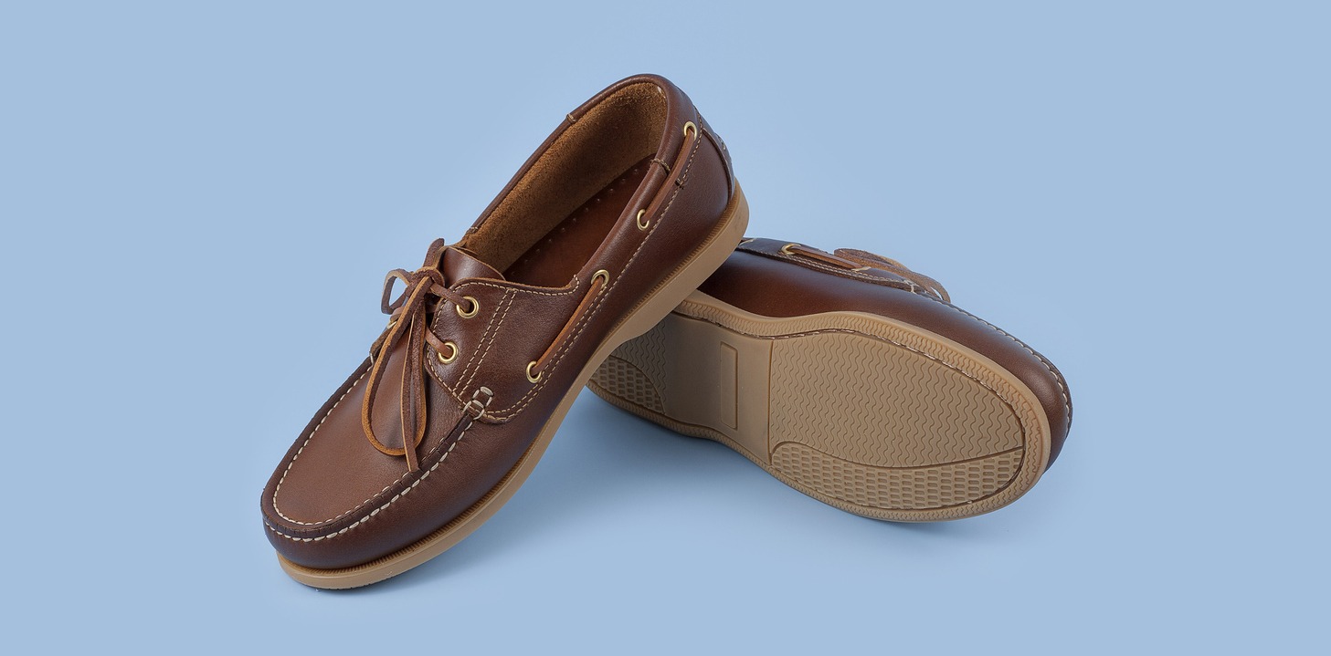 men’s brown boat loafers