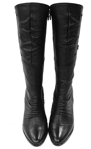 The-perfect-boots-for-winters-1