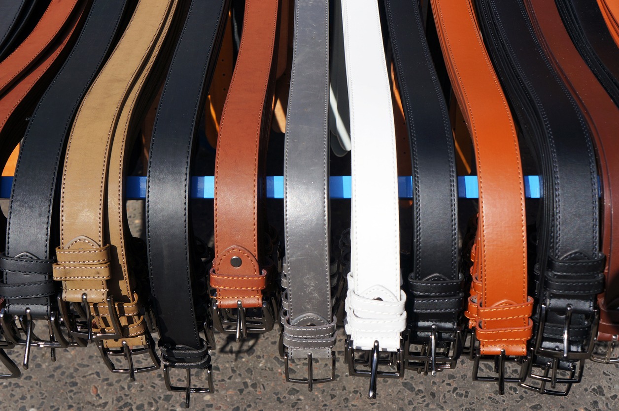 Leather belts in different colors with metal buckles