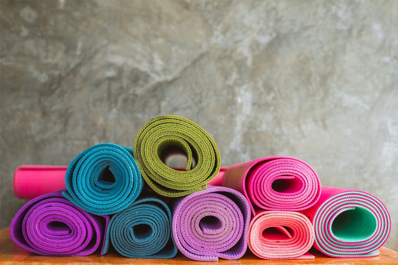 different-colored-yoga-mats