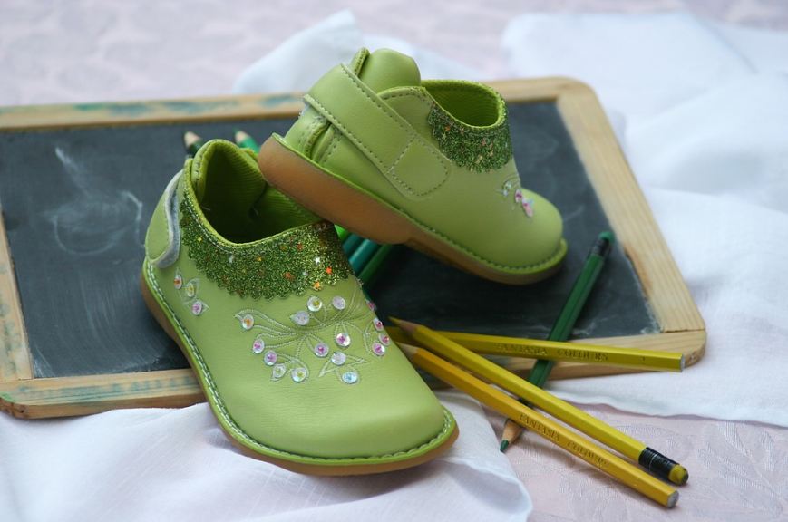 A-very-well-customized-shoe-pair-with-rhinestones