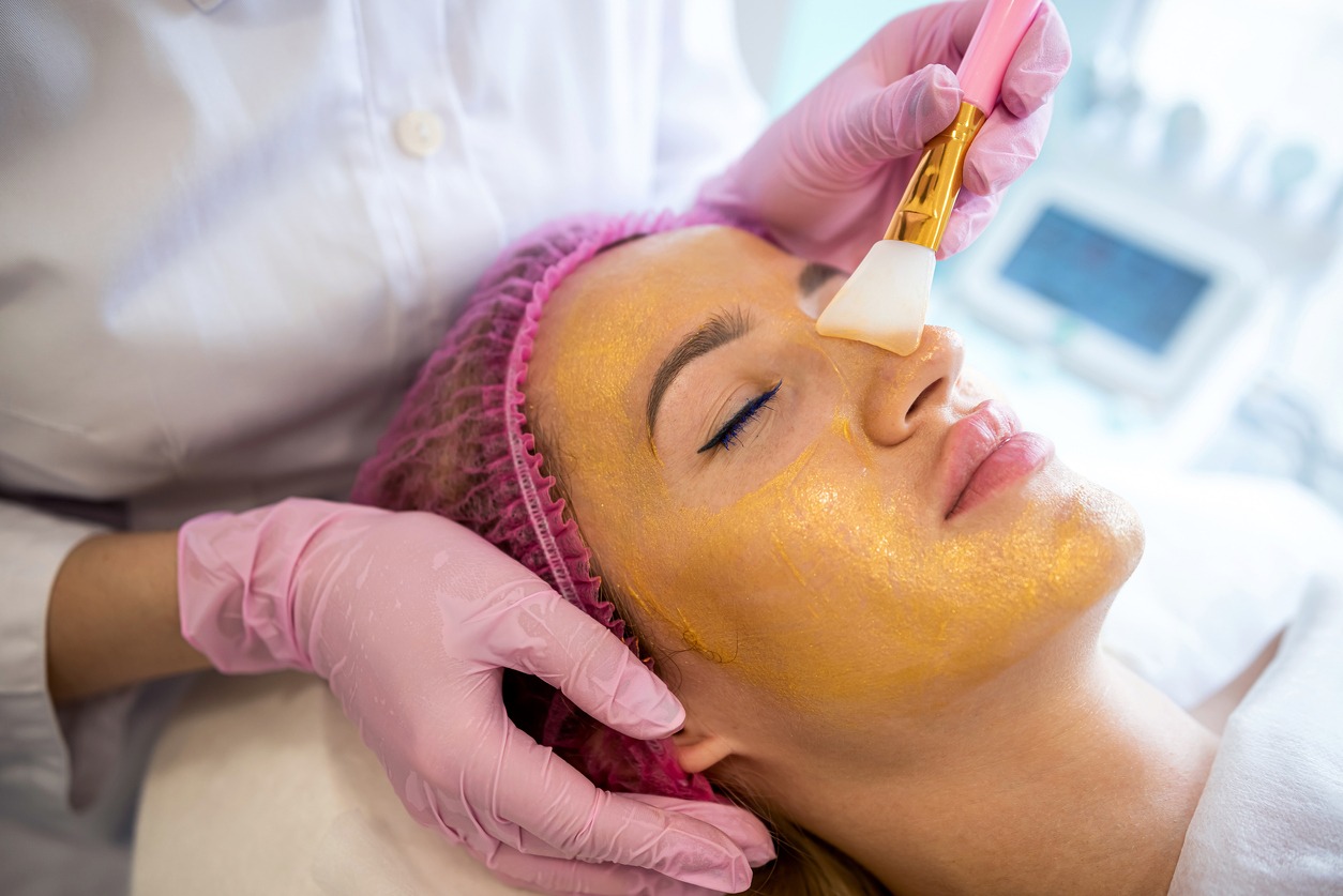 Moisturizing acne-prone skin, Acne treatment
