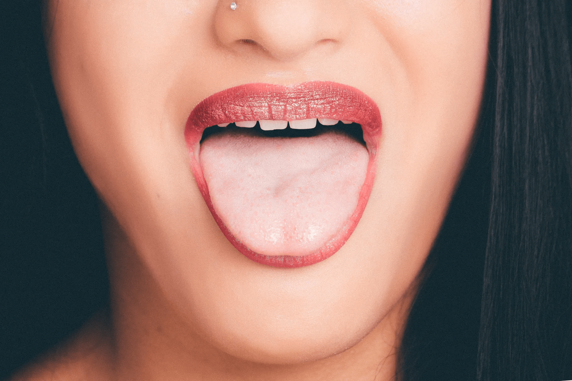 Tips-for-Keeping-Your-Tongue-Moisturized