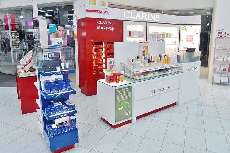 a-Clarins-cosmetic-counter-in-New-Zealand