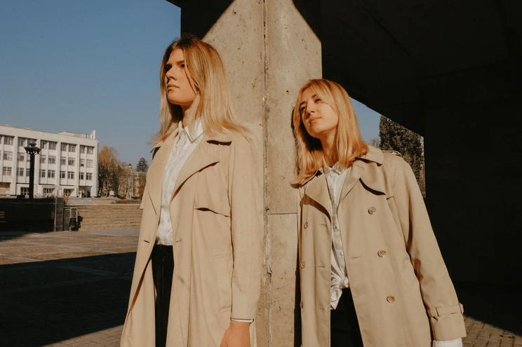 women-wearing-trench-coats