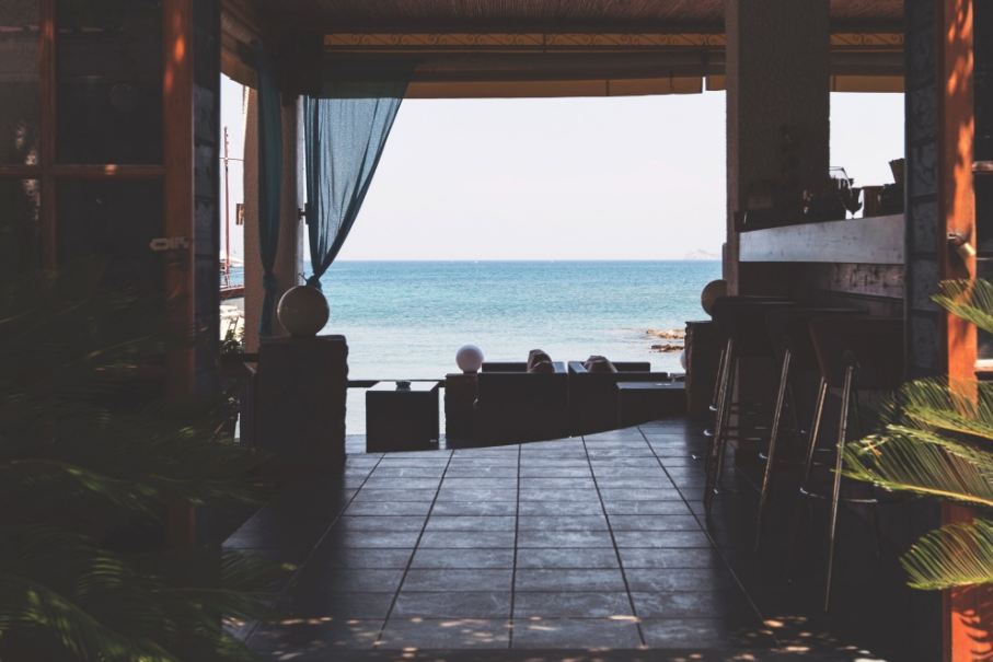 An-interior-of-a-house-by-the-beach